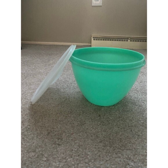 Vintage Tupperware Crisp It Green Lettuce Crisper Bowl With Lid - Picture 12 of 12
